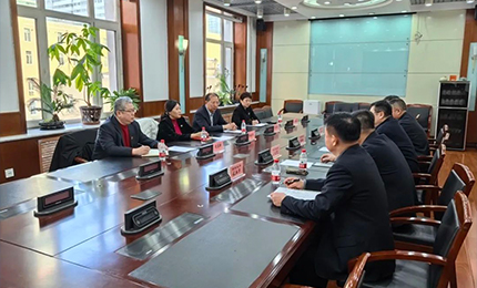 利博官网股份董事长胡晓萍、总裁芦传有赴黑龙江省药品监督管理局座谈交流